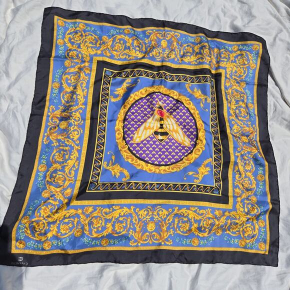 Vintage Charmelle Queen Bee Silk Scarf Rolled Hem Blue Gold Black - Picture 12 of 12